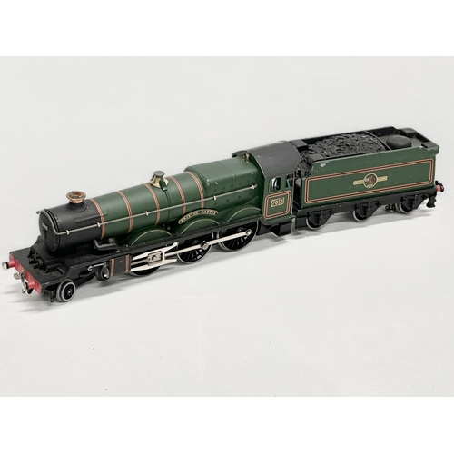 424 - A Hornby Dublo EDLT20 Locomotive and Tender. B.R. With box. 27cm