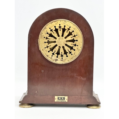 153 - A Japy Freres mantle clock. 19th Century. With pendulum. 22x12x27cm