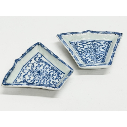 258 - A pair of Late 19th Century Japanese Meiji period pickle dishes. 10x8cm