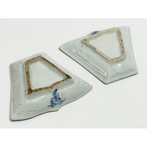 258 - A pair of Late 19th Century Japanese Meiji period pickle dishes. 10x8cm