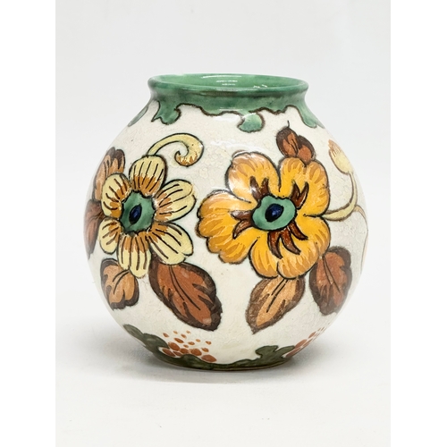 560 - A vintage Royal Zuida Gouda glazed pot. 8x9cm