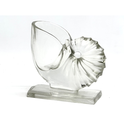 377 - A Mid 20th Century ‘Nautilus’ shell shaped vase/bookend by Martinsville Glass. 15x14cm