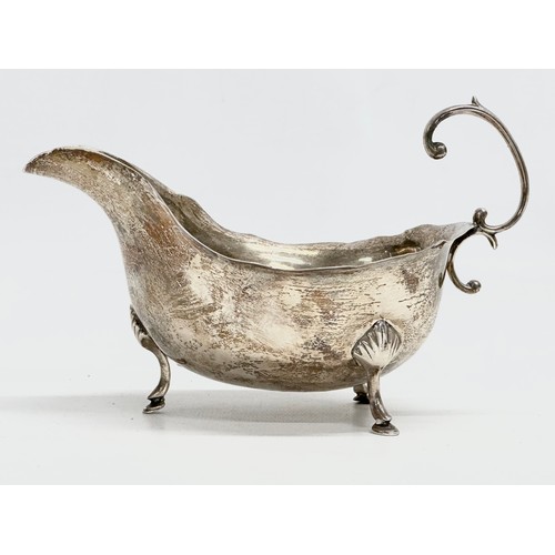 486 - A silver gravy boat, Birmingham 1941. 111.8 grams