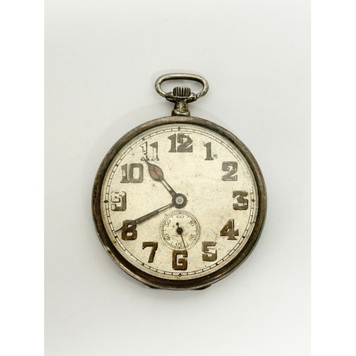 462 - A JW silver pocket watch