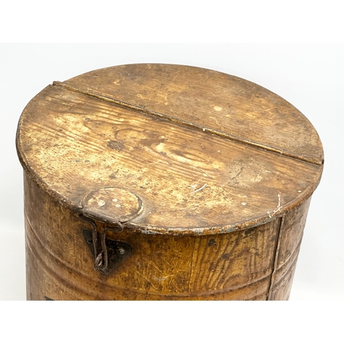 726 - A large Late 19th Century flour bin with scumble work finish simulating wood. 44x45x50cm