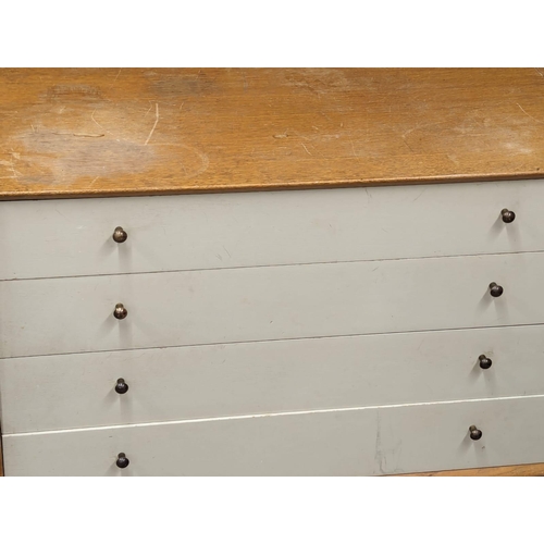 1003 - A G-Plan Librenza Mid Century chest of drawers. 96x47x79.5cm