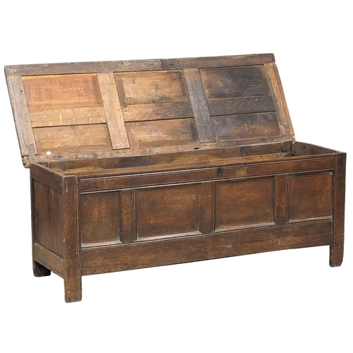 1005 - A large Early 18th Century oak coffer / storage box. 157x56.5x61cm