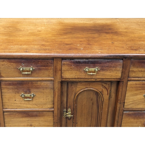 936 - A Late George III mahogany desk. Circa 1800-1820. 109x51x79.5cm