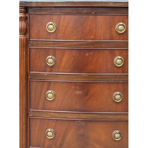 962 - A Georgian style mahogany bow front chest of drawers. 54.5x40x71cm