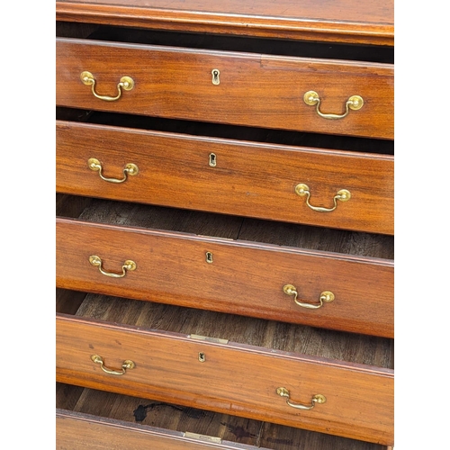 965 - A tall good quality George III 18th Century mahogany chest of drawers, with original handles and bra... 