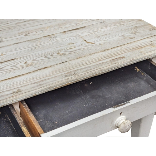 1010 - A large Victorian painted pine farmhouse kitchen table with 2 drawers 152x72x76.5cm