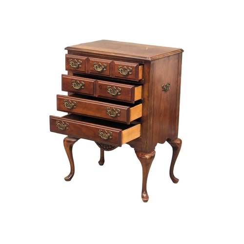 964 - An American Chippendale style chest of drawers / cutlery chest. 63x43x92cm