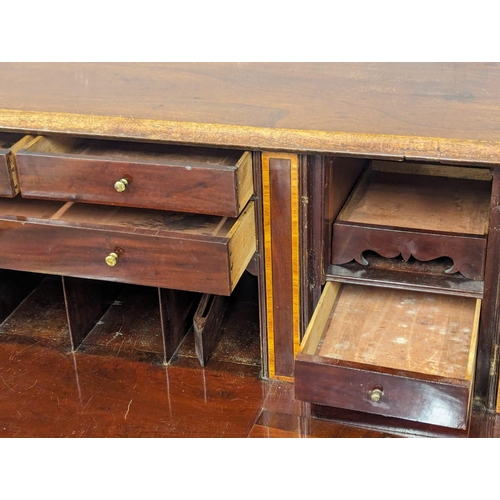 1080 - A George III inlaid mahogany writing bureau. Circa 1800. 119x58x111.5cm