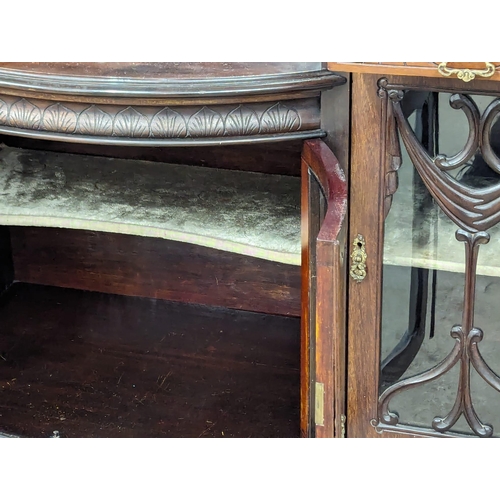 1092 - A Late Victorian mahogany mirror back sideboard. Circa 1890-1900. 137x46x219cm