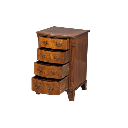 1132 - A vintage Georgian style mahogany Serpentine front chest of drawers. 50x51x78cm