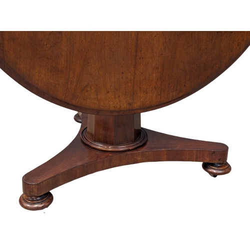 1126 - A William IV mahogany breakfast table. Circa 1830s. 106x72.5cm