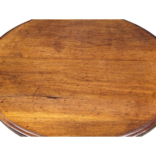 1126 - A William IV mahogany breakfast table. Circa 1830s. 106x72.5cm