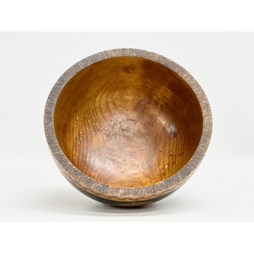 1 - An Early 20th Century Irish Pokerwork bowl. Circa 1900-1915. 23x12cm.