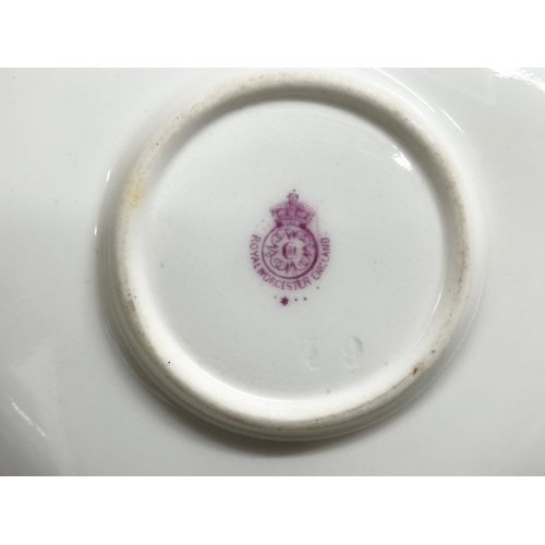 40 - A collection of signed Early 20th Century small Royal Worcester tea cups and saucers. F Harper, Walt... 