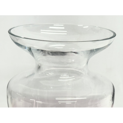 83 - A large Polish art glass vase designed by Wszewlod Sarnecki for Krosno Glassworks. 28cm