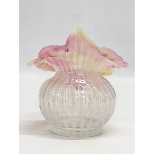 84 - A Late 19th Century Victorian Vaseline glass Jack in the Pulpit bud vase. 12x10x13cm.