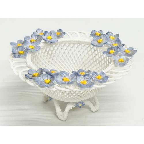 142 - Daly Celtic Weave. 2 Parian china woven baskets by Celtic Weave. 14x7cm