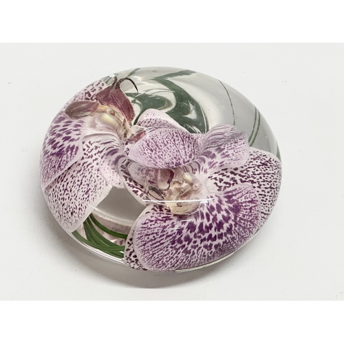 99 - Emilio Robba. A glass incased Purple Phalaenopsis flower bowl and matching candleholder by Emilio Ro... 