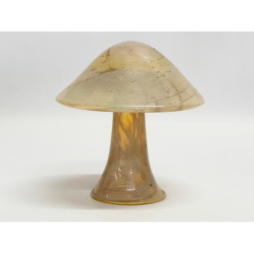 102 - 3 fine quality unusual iridescent art glass mushrooms. Possibly Bohemian. 17cm.