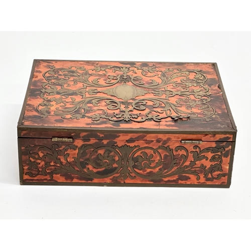 24 - A good quality Mid 19th Century brass inlaid boulle work jewellery box, with cedar wood interior. Ci... 