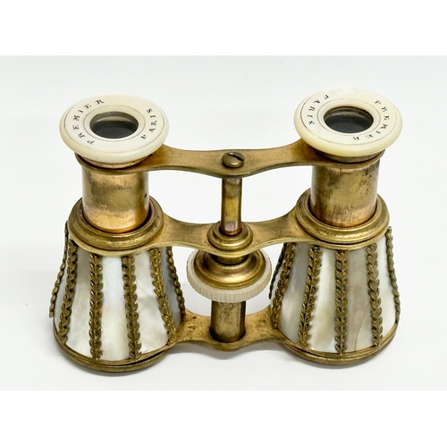 207 - A pair of Late 19th/Early 20th Century Premier Paris brass and mother of pearl opera glasses with or... 