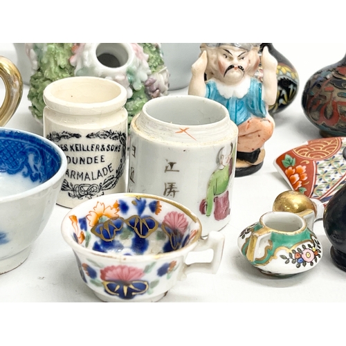 252 - A good collection of 18th-19th and Early 20th Century miniature pottery. Chinese, English, German et... 