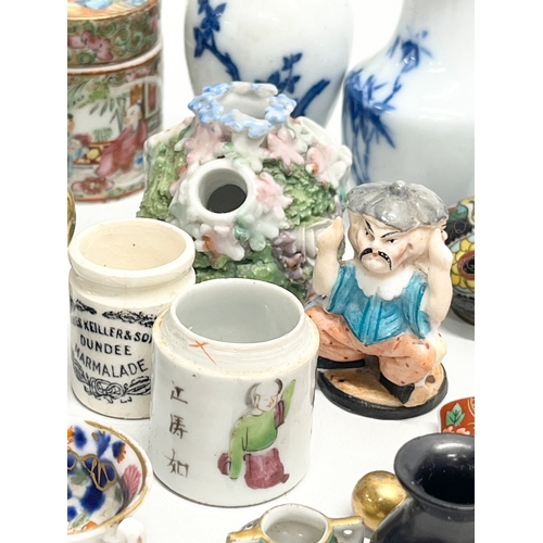 252 - A good collection of 18th-19th and Early 20th Century miniature pottery. Chinese, English, German et... 