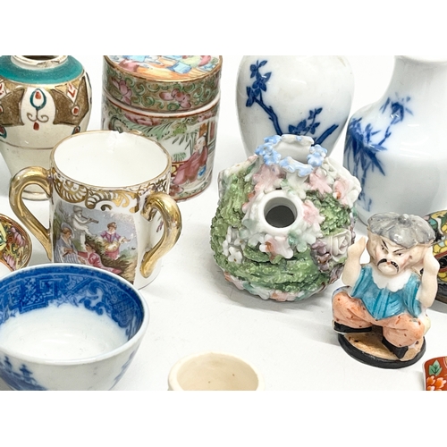 252 - A good collection of 18th-19th and Early 20th Century miniature pottery. Chinese, English, German et... 