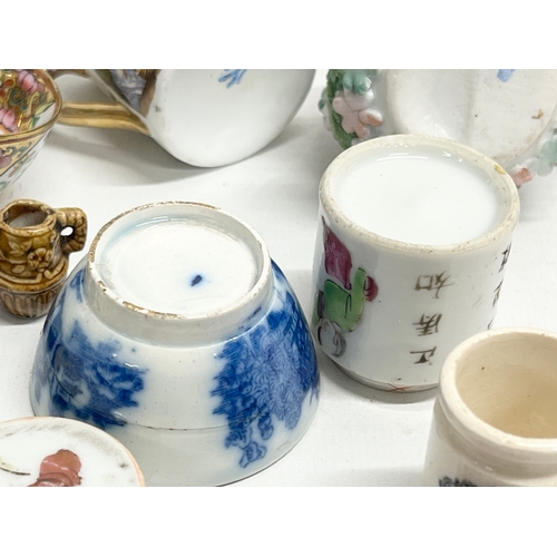 252 - A good collection of 18th-19th and Early 20th Century miniature pottery. Chinese, English, German et... 