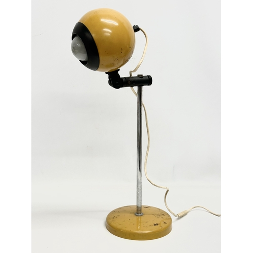 117G - Veneta Lemi. An Italian Mid Century Space Age rise and fall desk lamp. Fully extended 55cm.