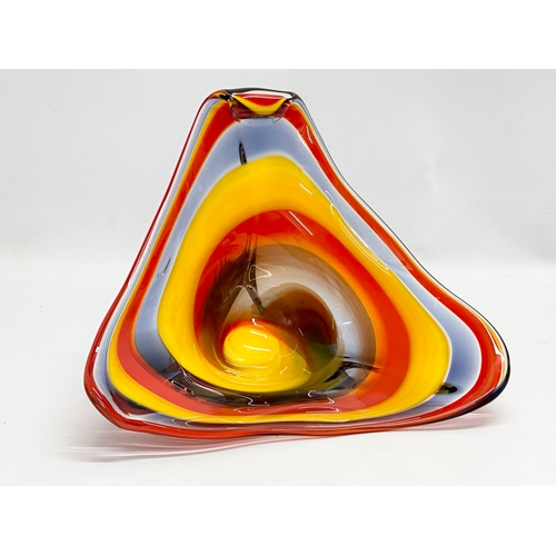 352 - A Japanese ‘Hineri’ glass bowl by Iwatsu Glassworks. 18x15x11cm