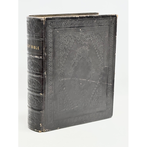 575 - A Mid 19th Century Holy Bible. 1855.