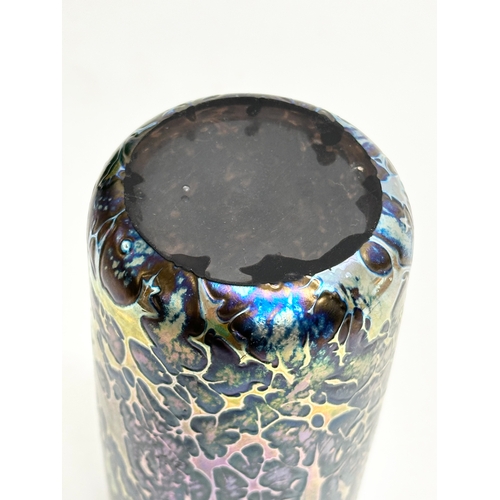 58 - Elizabeth Harris. A Late 20th Century iridescent glass ‘Lace’ vase designed by Elizabeth Harris for ... 