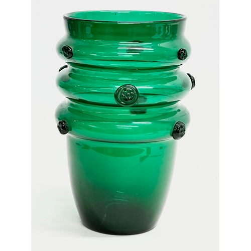 67 - An Early 20th Century emerald green beehive vase. 1930. 16x23cm