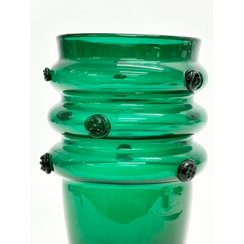 67 - An Early 20th Century emerald green beehive vase. 1930. 16x23cm