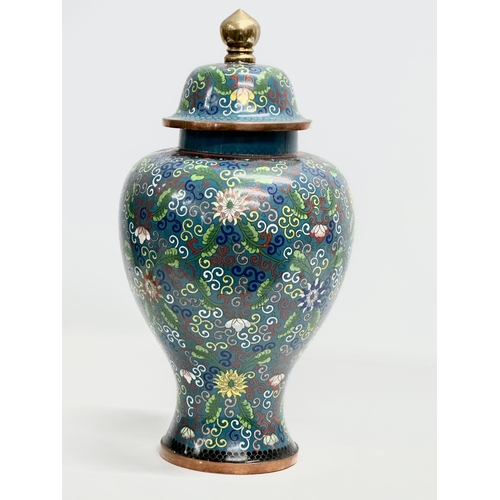 89 - A large Late 19th/Early 20th Century Chinese cloisonné enamelled jar with cover. 22x44cm