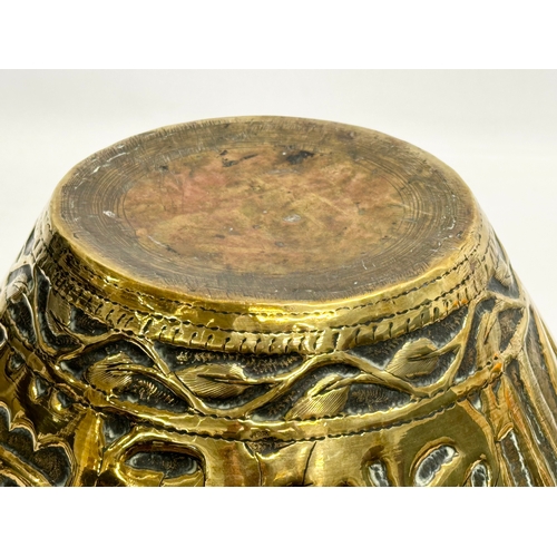 104 - A large 19th Century Middle Eastern Persian brass jardiniere/planter. 31x20cm