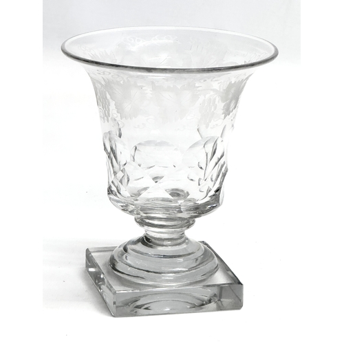 35 - An Early/Mid 19th Century Medici crystal footed vase. Probably Baccarat. 11.5x11x13.5cm.