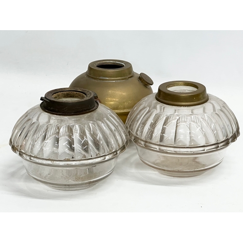 195 - 5 Victorian oil lamp bowls.