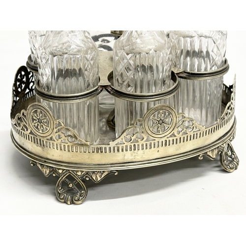 242 - A Late 19th Century Victorian silver plated crust set. 21x16x29cm