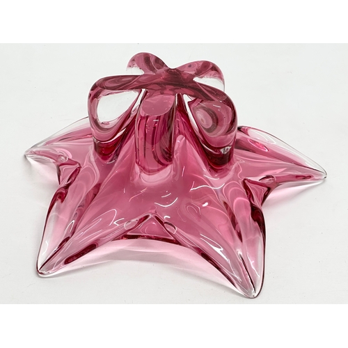 306 - A Mid 20th Century Bohemian glass Star Fish bowl designed by Josef Hospodka for Chribska. 30x30x12cm... 