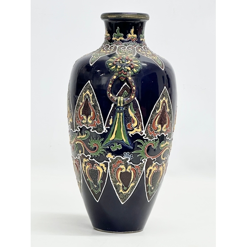 312 - An Early 20th Century Japanese Moriage vase. Late Meiji Period (1868-1912) circa 1900. 15x28cm.