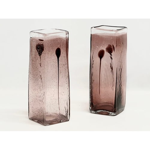 381 - A pair of large 20th Century blown glass vases. 10x10x30cm.