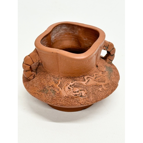 320C - A small Early 20th Century Chinese Yixing terracotta vase. 9x9x6cm