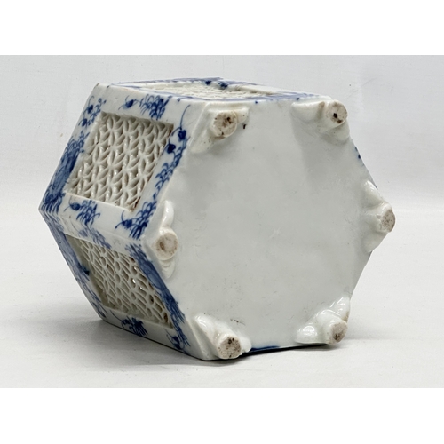 246B - An Early 20th Century Japanese blue and white pierced pottery planter. Late Meiji/Early Taishō Perio... 